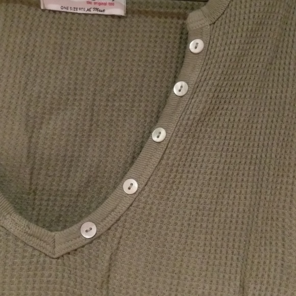 Michael Stars 3/4 length sleeves top - Picture 3 of 3